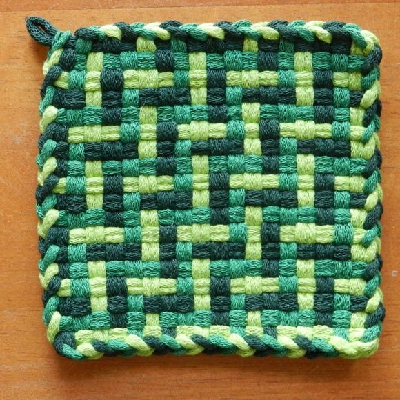 Set of 2 Handmade Artisan Woven Loomed Irish Spring Potholders Hot Pads Trivets - Picture 7 of 9